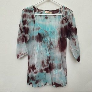 Just Funky Blue, Brown, White Tie Dye Thin 100% Top Size Medium Spring Summer